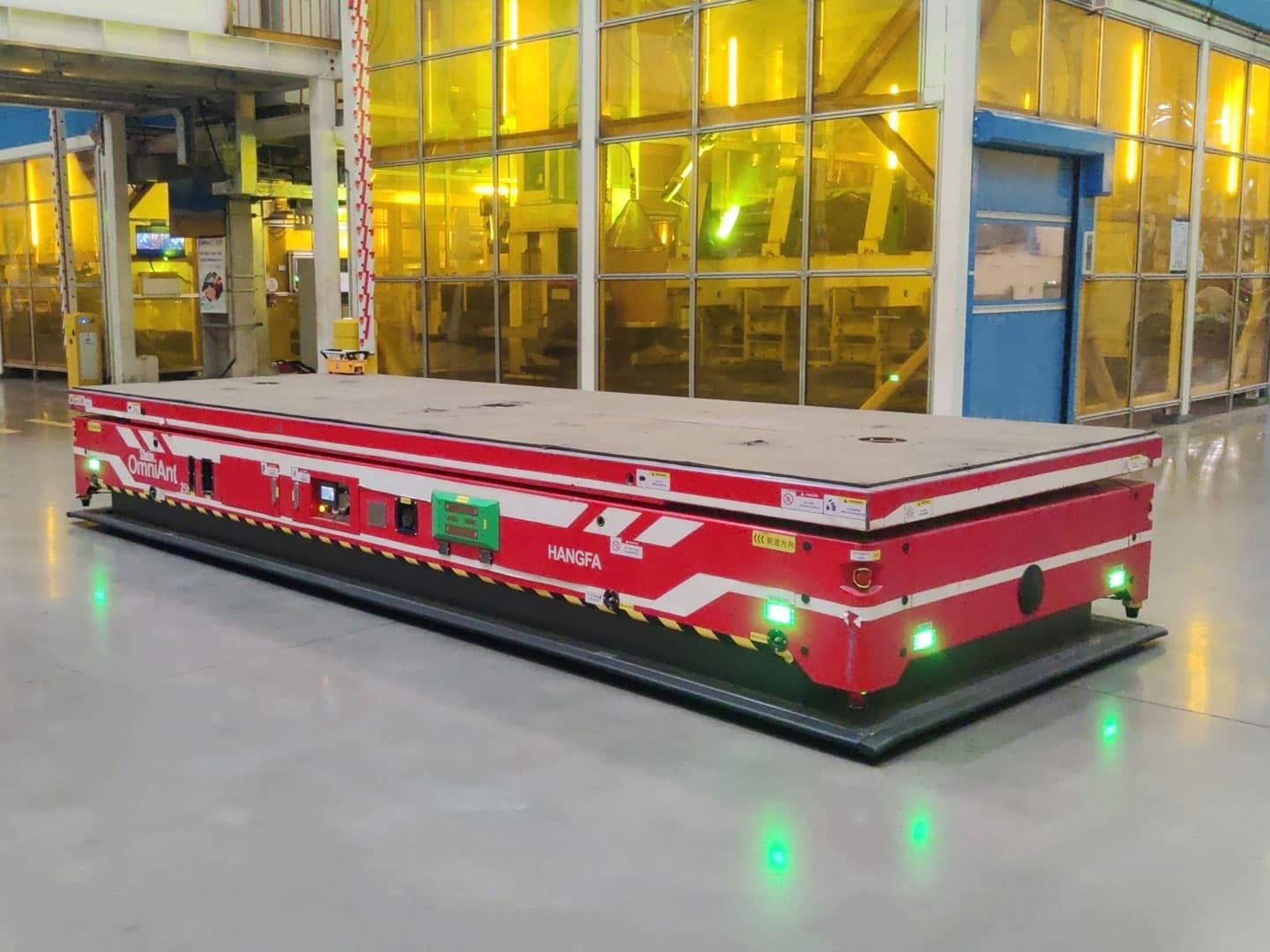 Application of 25t latent AGV in the transportation of welded structural components-0
