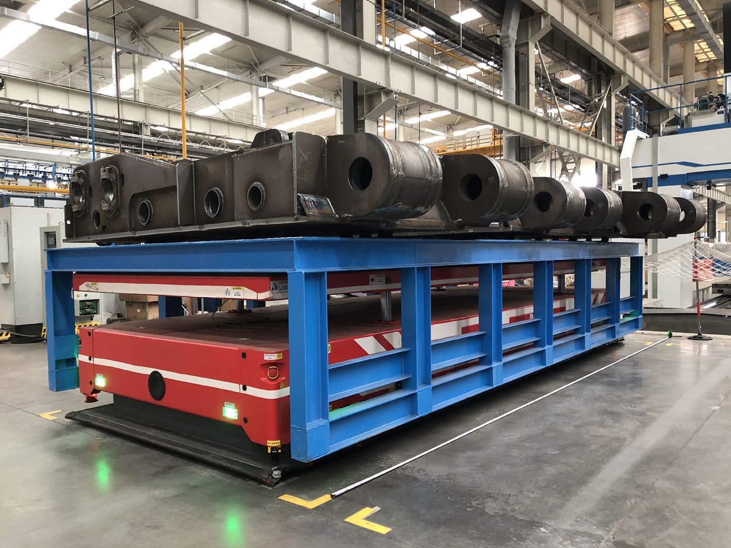 Application of 25t latent AGV in the transportation of welded structural components-3