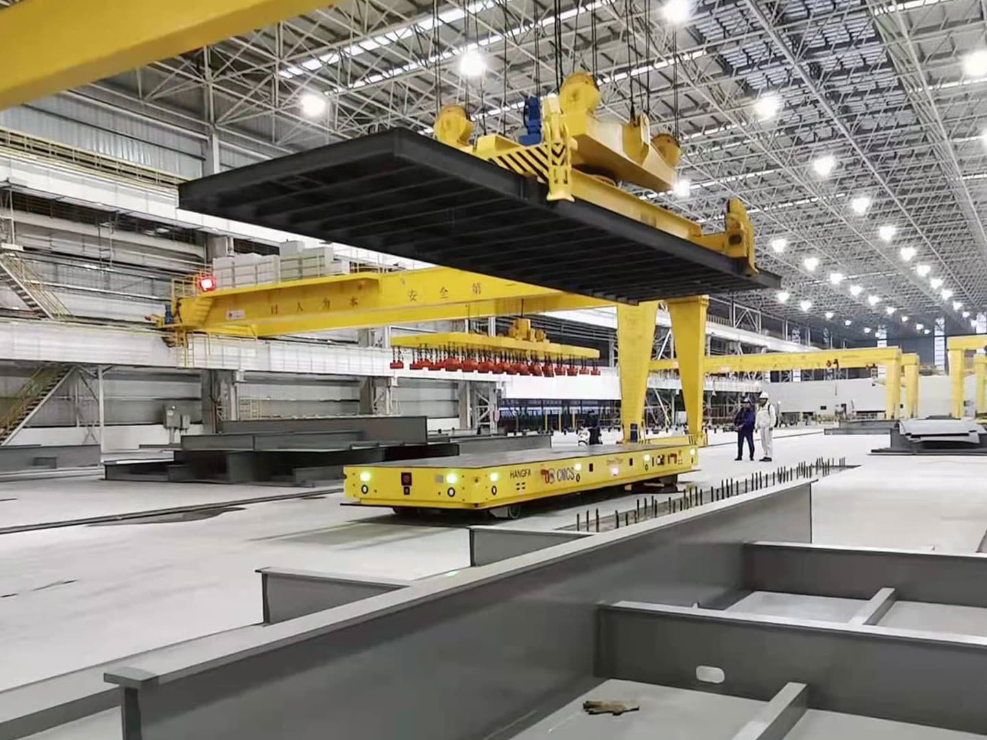 Application of 30t heavy-duty omnidirectional vehicle for transportation of parts pallets and partia-1