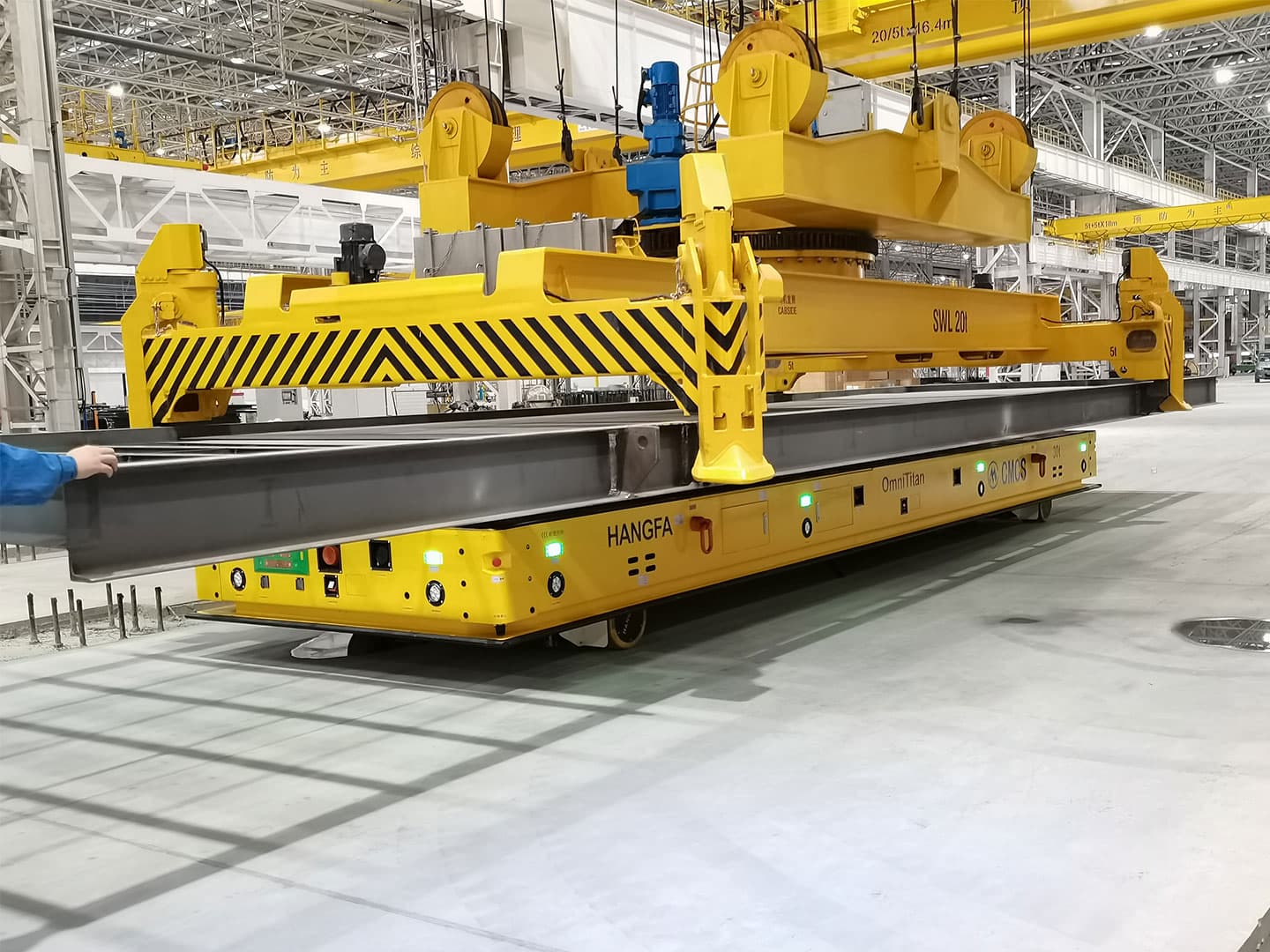 Application of 30t heavy-duty omnidirectional vehicle for transportation of parts pallets and partia-0