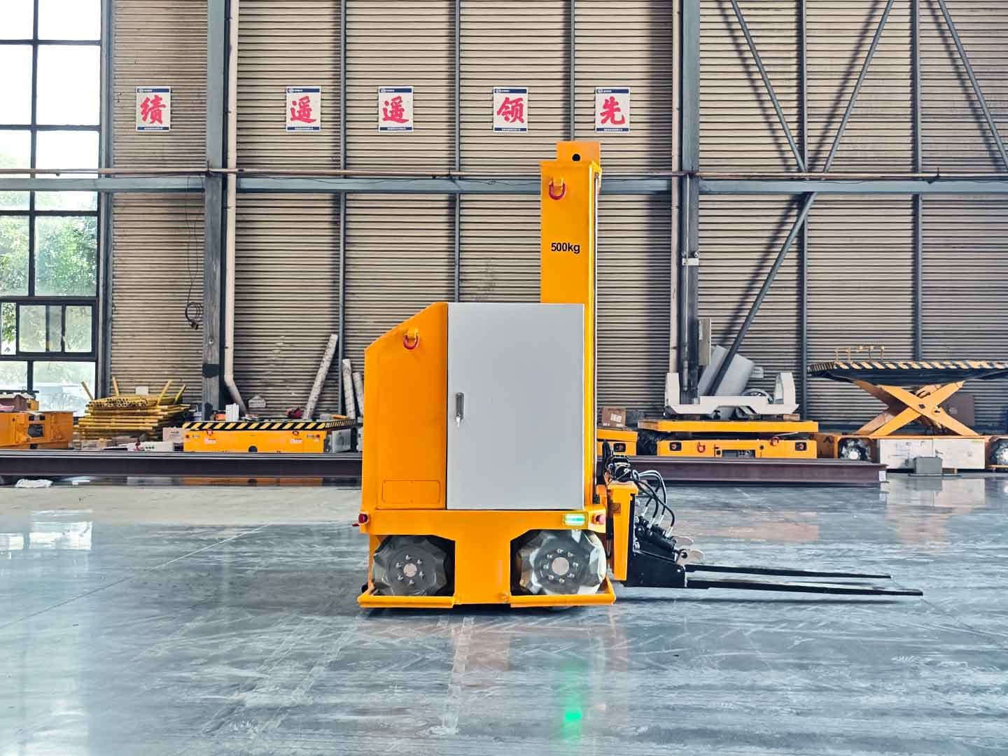 500kg叉车应用于转运工件-0