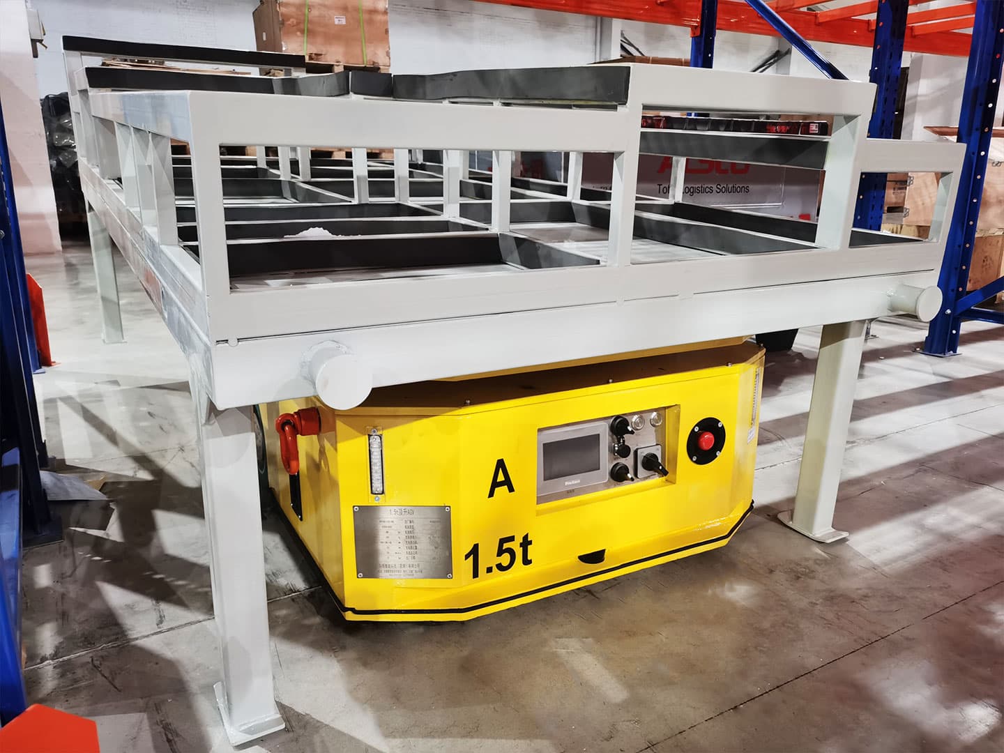 Мобильная платформа AGV грузоподъемностью 1,5 т для транспортировки компонентов различных типов и размеров-3