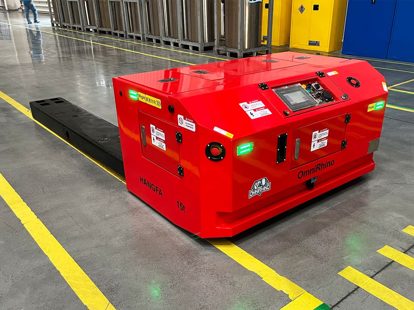 Application of 15-ton Heavy-Duty Electric Forklift in Material Handling-3