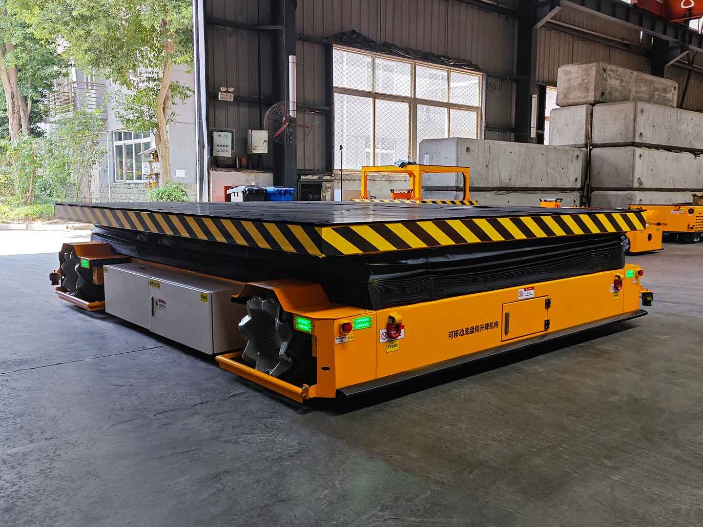 Application of 3t movable lifting platform for workpiece transportation-3