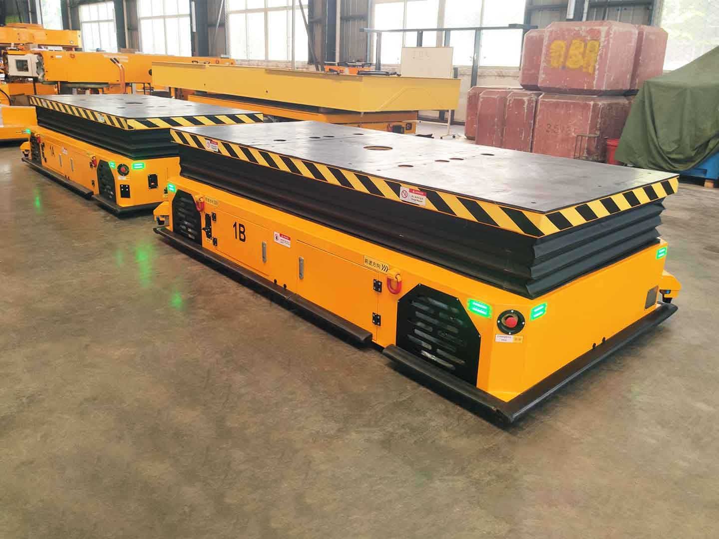 Применение 6-тонного транспортного AGV с синхронной работой двух машин для транспортировки компонентов-2