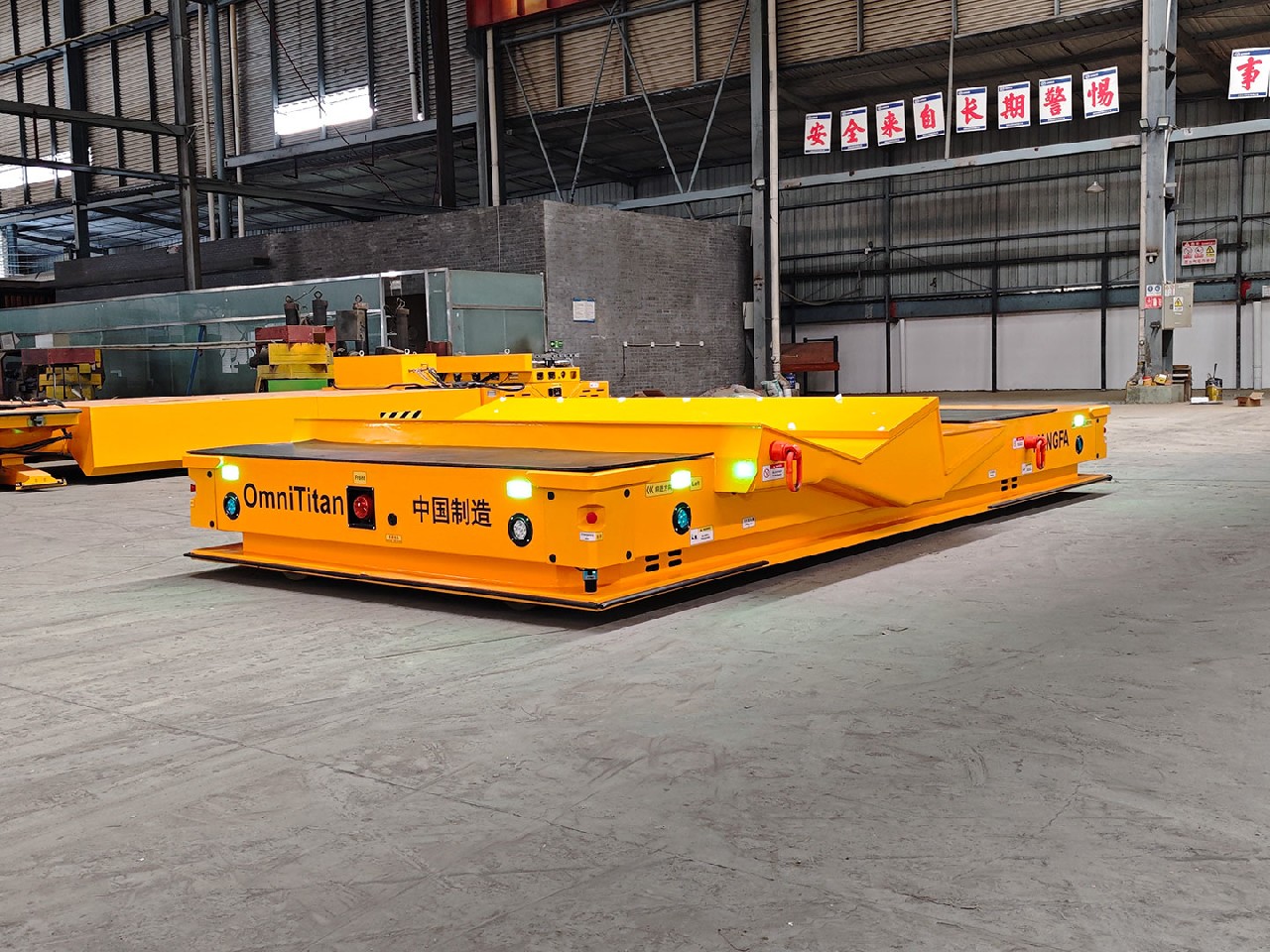 28-ton Heavy-Duty AGV for Material Transport