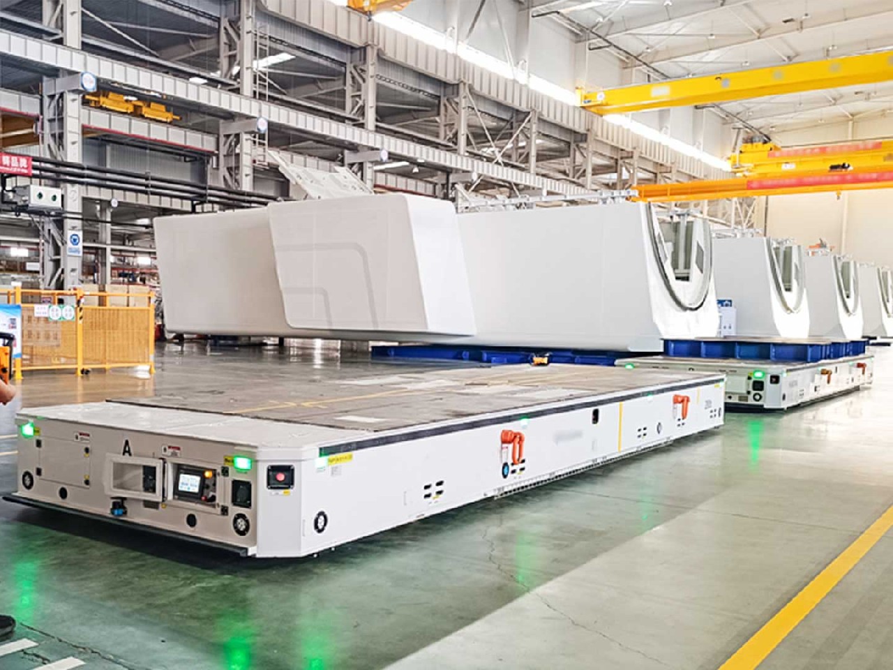 200t remote-controlled heavy-duty transport vehicle applied to the transportation of wind turbine en